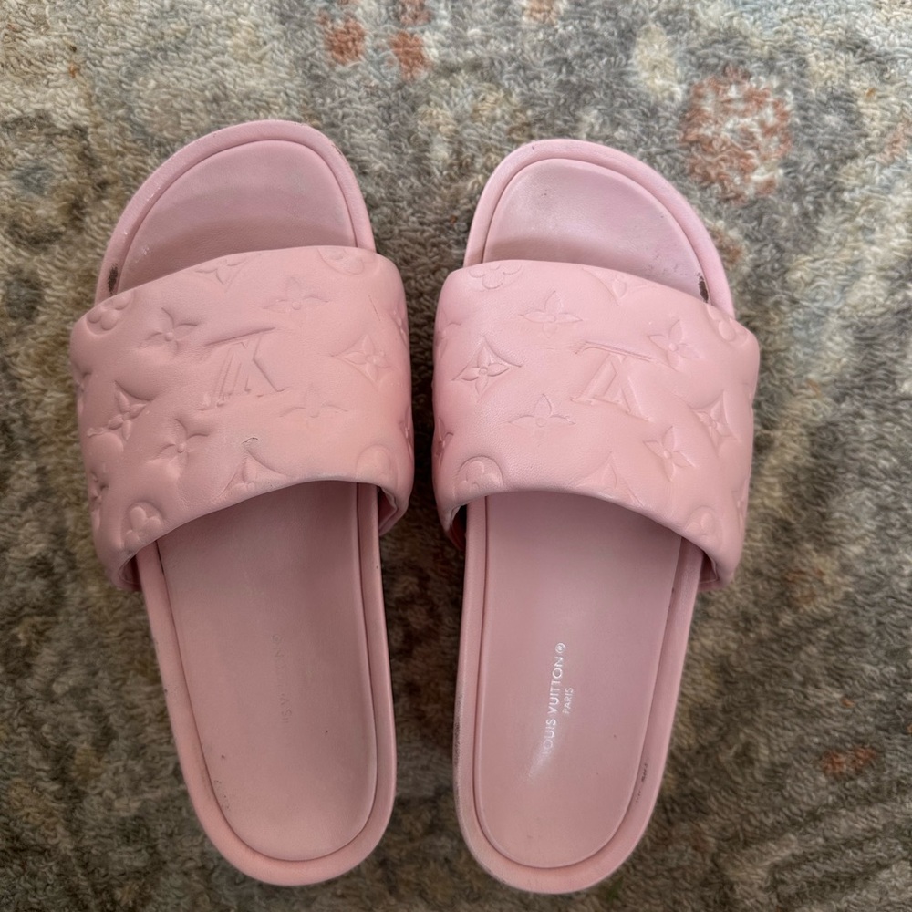 lightly worn pink louis vuitton slides